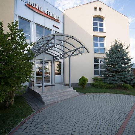 Hotel Atrium Tîrgu Secuiesc エクステリア 写真